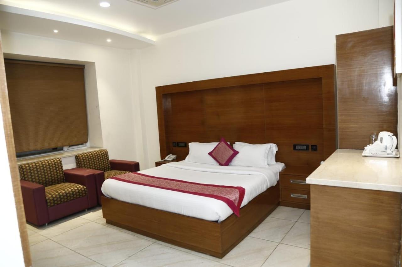 Hotel Pacific Roorkee Экстерьер фото